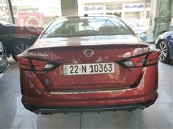 نيسان ألتيما